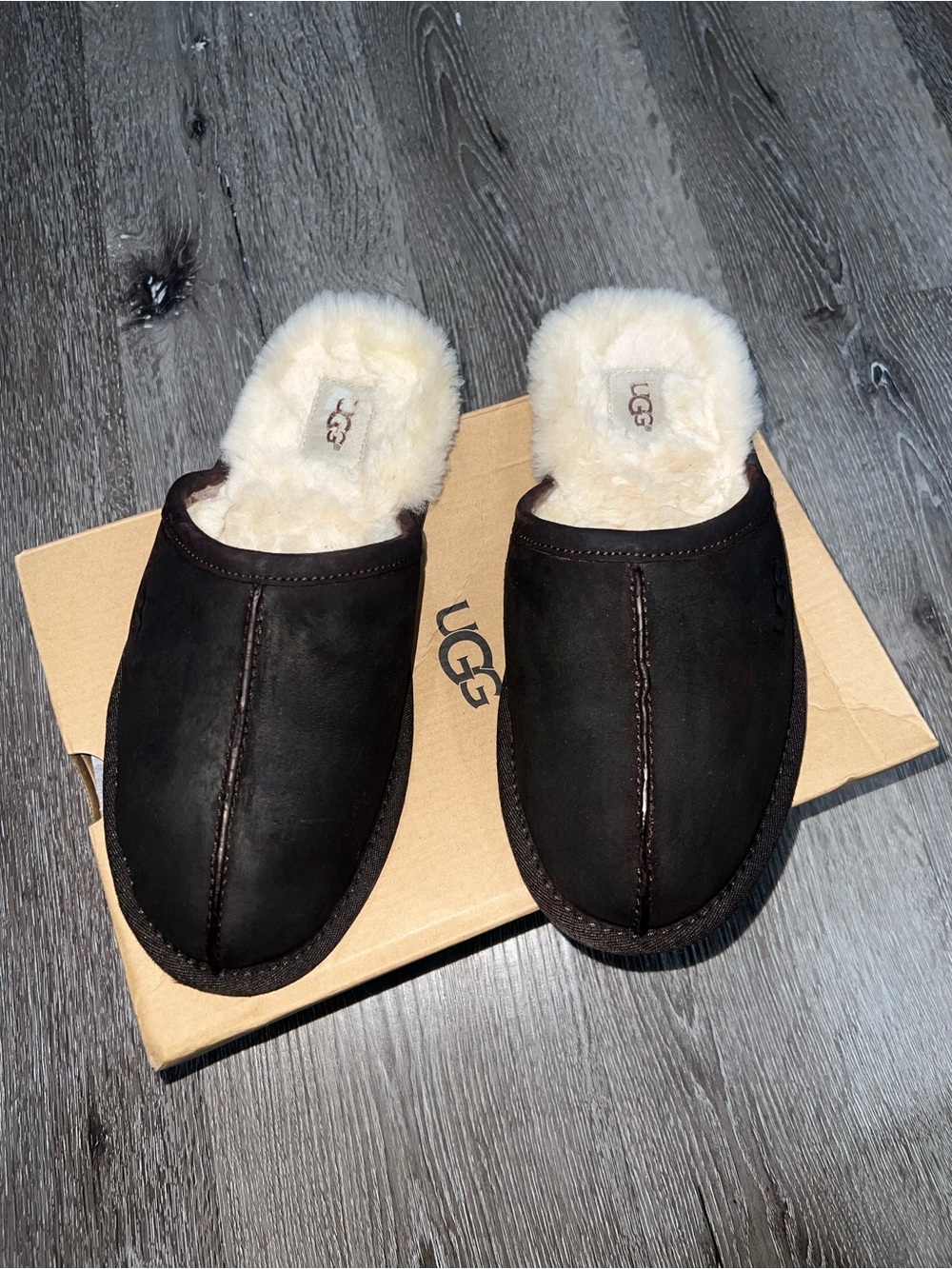 UGG Mens Brown Shearling-Lined Slip-On Slippers